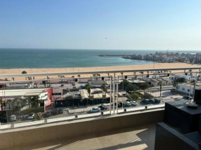 Luxury Apartment 105sqm Terrace Seafront WIFI Unlimited